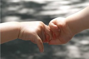 Comment aider une personne qui fait une crise de panique ?