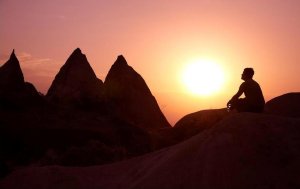 La pyramide des besoins et l'équilibre intérieur