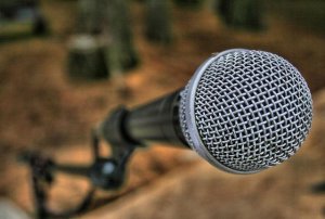 Comment surmonter le trac de parler en en public