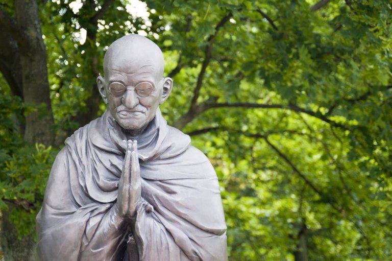 Les 6 pensées de Gandhi pour un monde meilleur