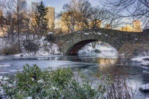 Quand nous arrivons à cette rivière, nous traverserons ce pont