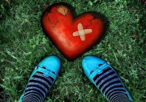 « Il est si bref l'amour et l'oubli est si long ... »