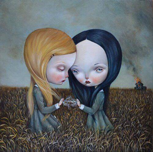 Soeurs-tristes-et-seules-dans-un-champ