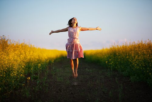 femme-heureuse