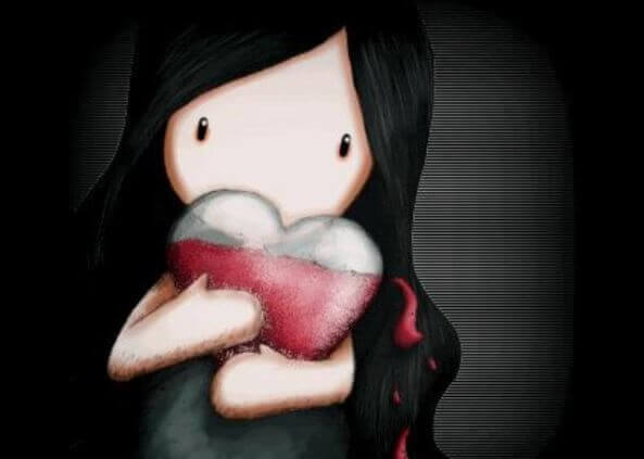 Niña-sosteniedo-corazón-entre-sus-brazos