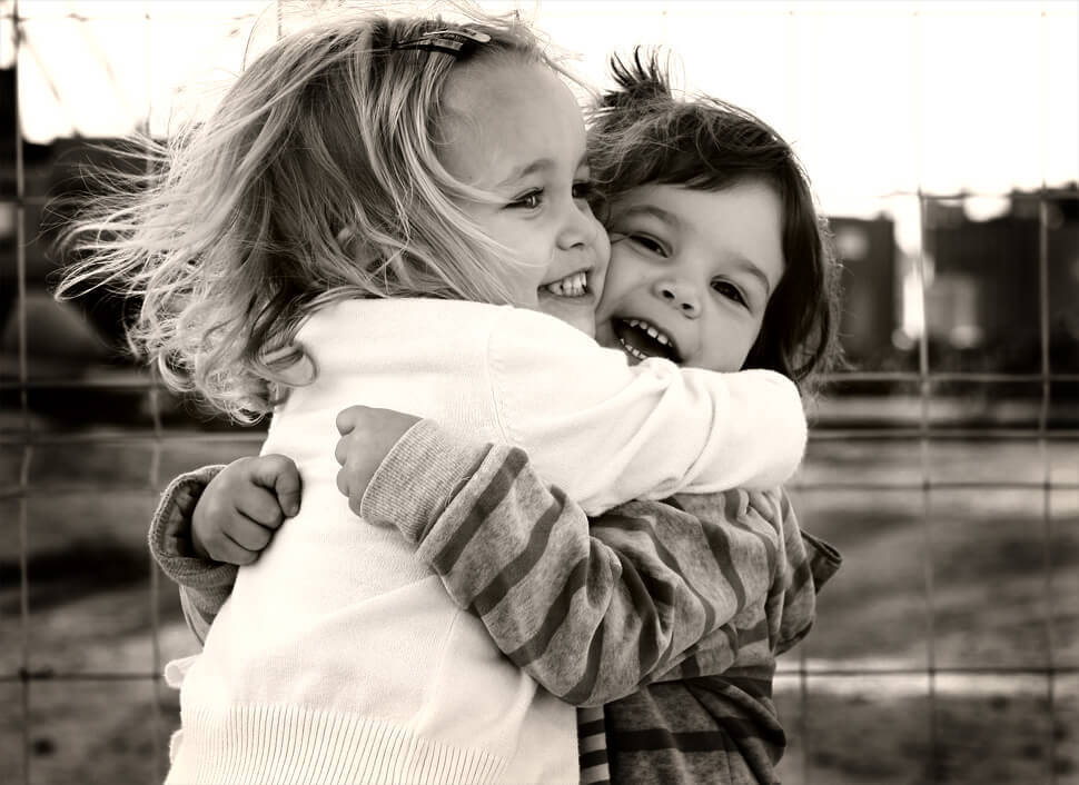 Vos amis vous serrent dans leurs bras, et le monde respire avec vous