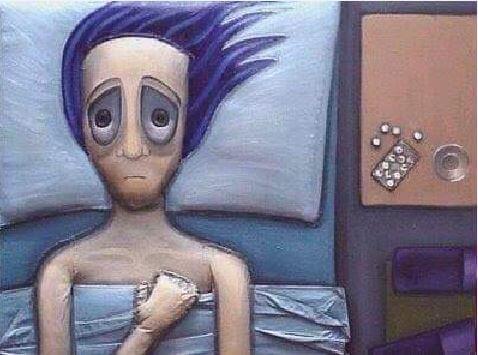 Femme-yeux-ouverts-medicaments-sur-la-table-de-nuit