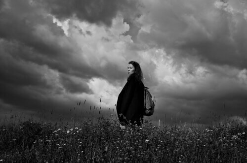 Femme-triste-tempete