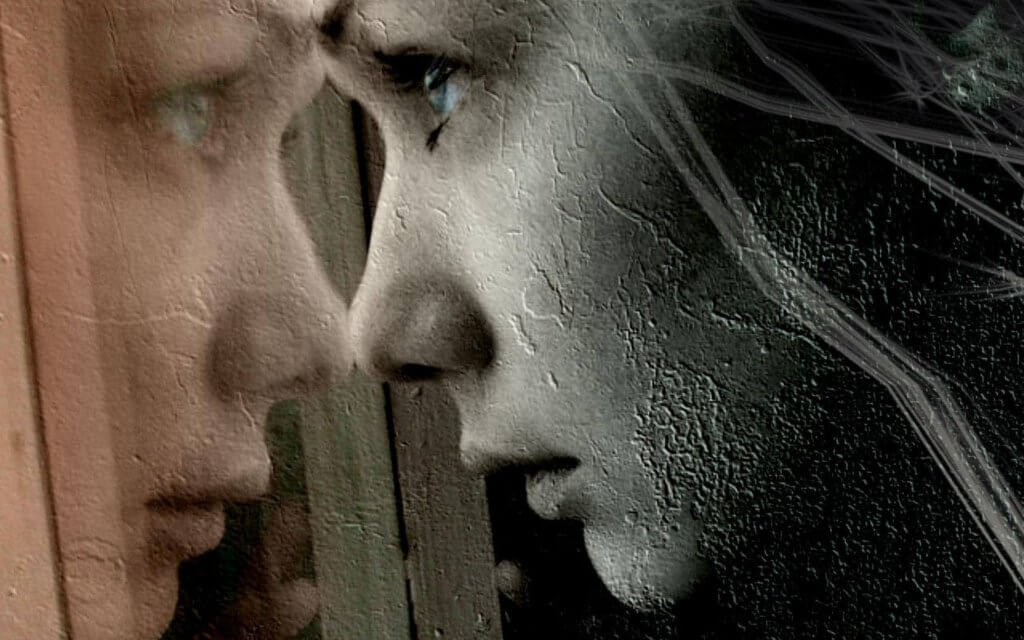 Femme-supportant-la-douleur-1024x640