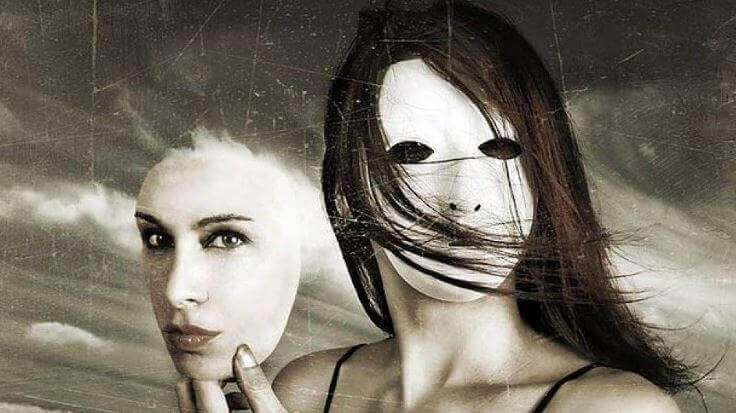 Femme-et-masque