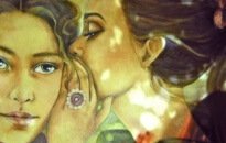 Femme-parlant-a-l-oreille-205x130