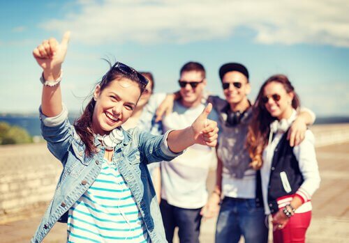 Adolescents-en-groupe