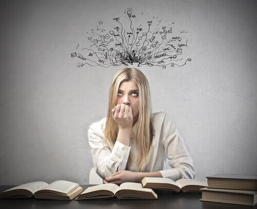 Fille-souffrant-d-anxiete