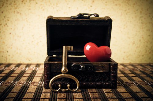 coffre-avec-un-coeur