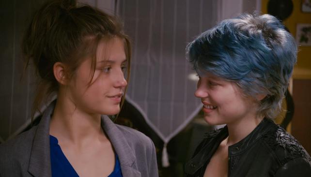 adele-et-emma-se-regardant