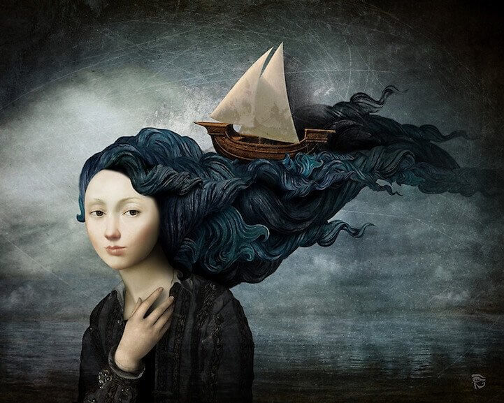 femme-avec-un-bateau-dans-les-cheveux