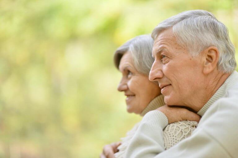 pareja-ancianos-768x511