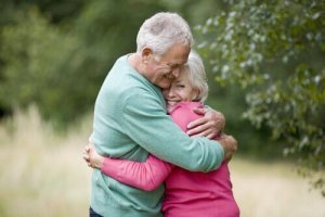 L'importance de l'affection physique pour les enfants et les adultes