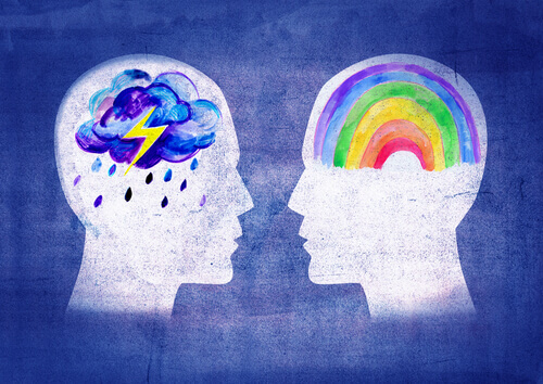 perfiels-de-personas-con-dibujos-en-la-cabeza