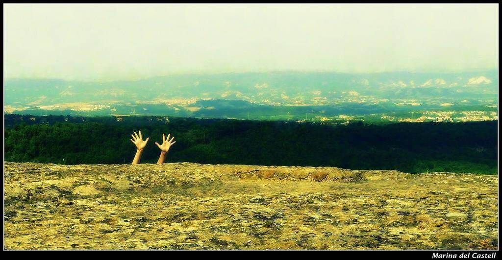 manos-pidiendo-ayuda