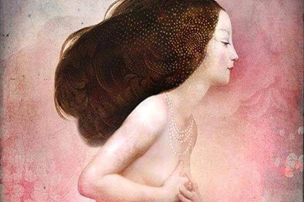 mujer-con-las-manos-en-el-pecho