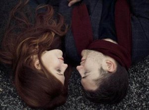 Il n'y a rien de plus étrange que de se sentir comme un-e étranger-ère auprès de quelqu'un