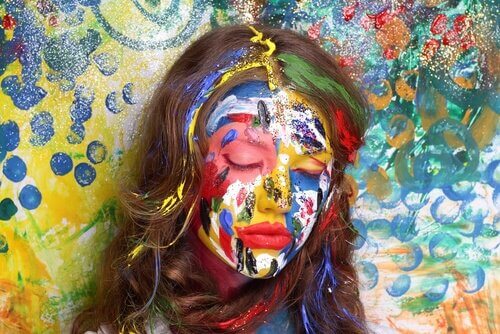 mujer-con-rostro-triste