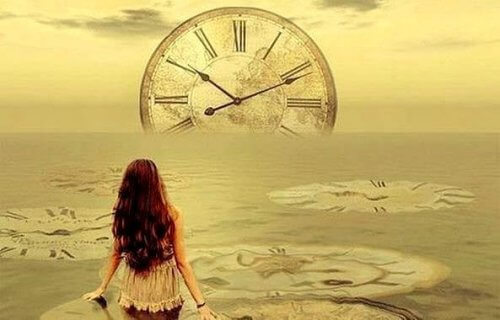 mujer-ante-el-tiempo