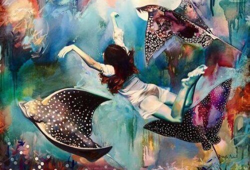 mujer-con-mantas-raya