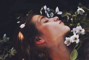 Mettez l'amour propre en pratique pour être heureux-se