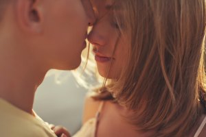 Selon la science, avec combien de personnes "devrions-nous" coucher dans notre vie ?