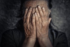 Quel lien y a-t-il entre les émotions négatives et la douleur chronique ?