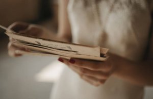 La surprenante lettre qu'une femme a trouvé dans le tiroir de sa fille adolescente