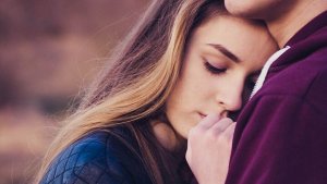 Ni avec ni sans toi : l'attachement insécure ambivalent