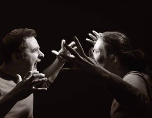 L'hétéro-agressivité : savez-vous ce que c'est et comment elle se manifeste ?