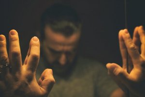 Le syndrome du mâle irritable, la crise de la quarantaine ?