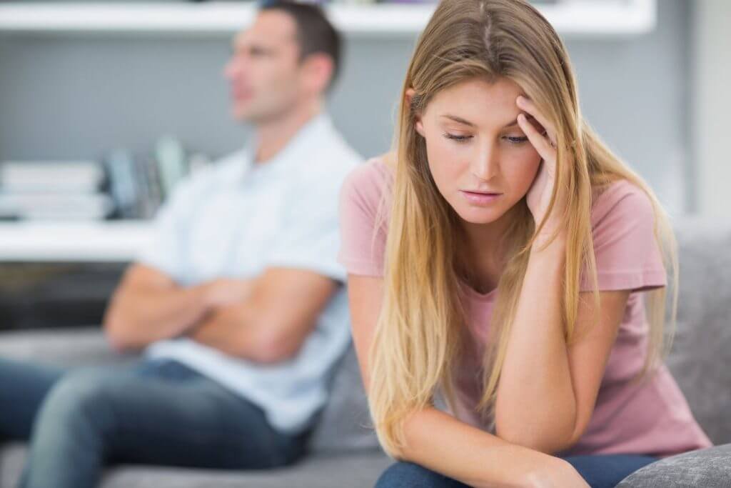 couple avec des problèmes de co-dépendance émotionnelle