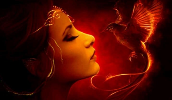 femme avec le Phoenix