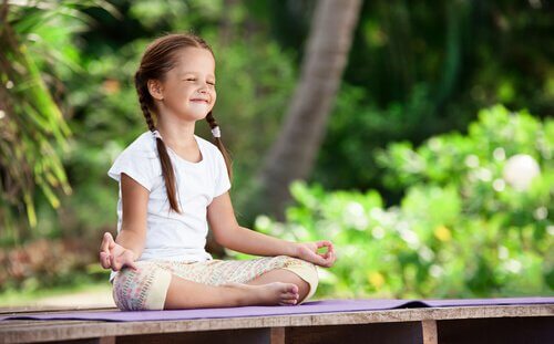 La méditation dans l'enfance : cultivons dès le plus jeune âge notre jardin intérieur