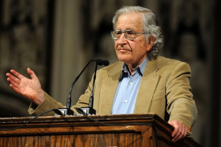 Ma famille ne connaît pas Noam Chomsky