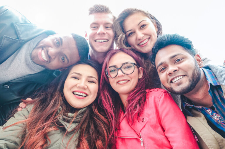 Narcissisme collectif : des groupes qui s'aiment