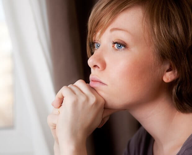 femme pensive