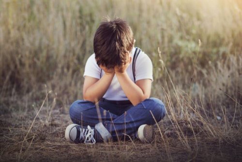 enfant triste en train de pleurer