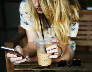 Se connecter avec les autres : un défi pour les nouvelles formes de communication
