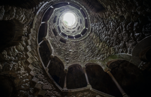 Nous enterrons beaucoup de nos joies