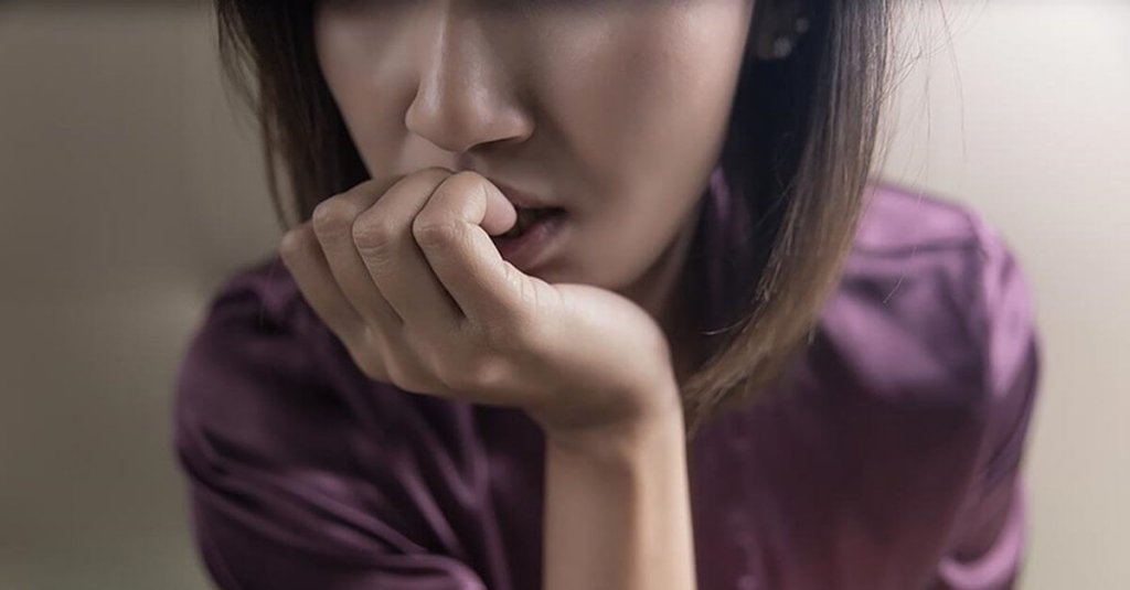 femme anxieuse