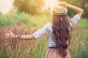 Le bonheur est la certitude de ne pas se sentir perdu-e