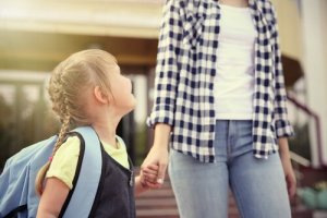 S'il te plait maman/papa, fais en sorte que mon premier jour d'école se passe bien