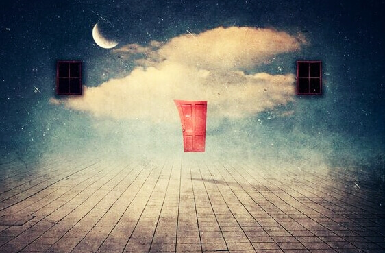 porte et fenêtres dans le ciel