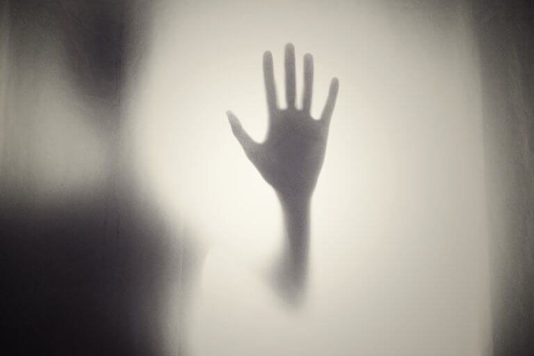 ombre d'une main